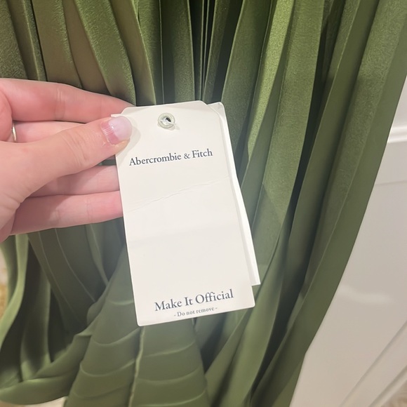 Abercrombie Satin Pleated Cutout Maxi Dress - Picture 10 of 10